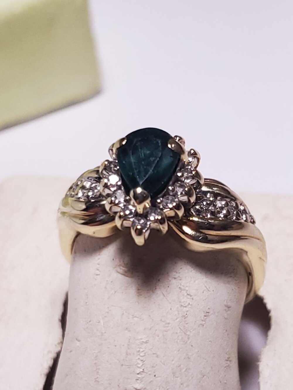 Estate 1.15cttw Natural Pear Cut Emerald &Halo Diamond shrimp 10Kt YG Ring#24470